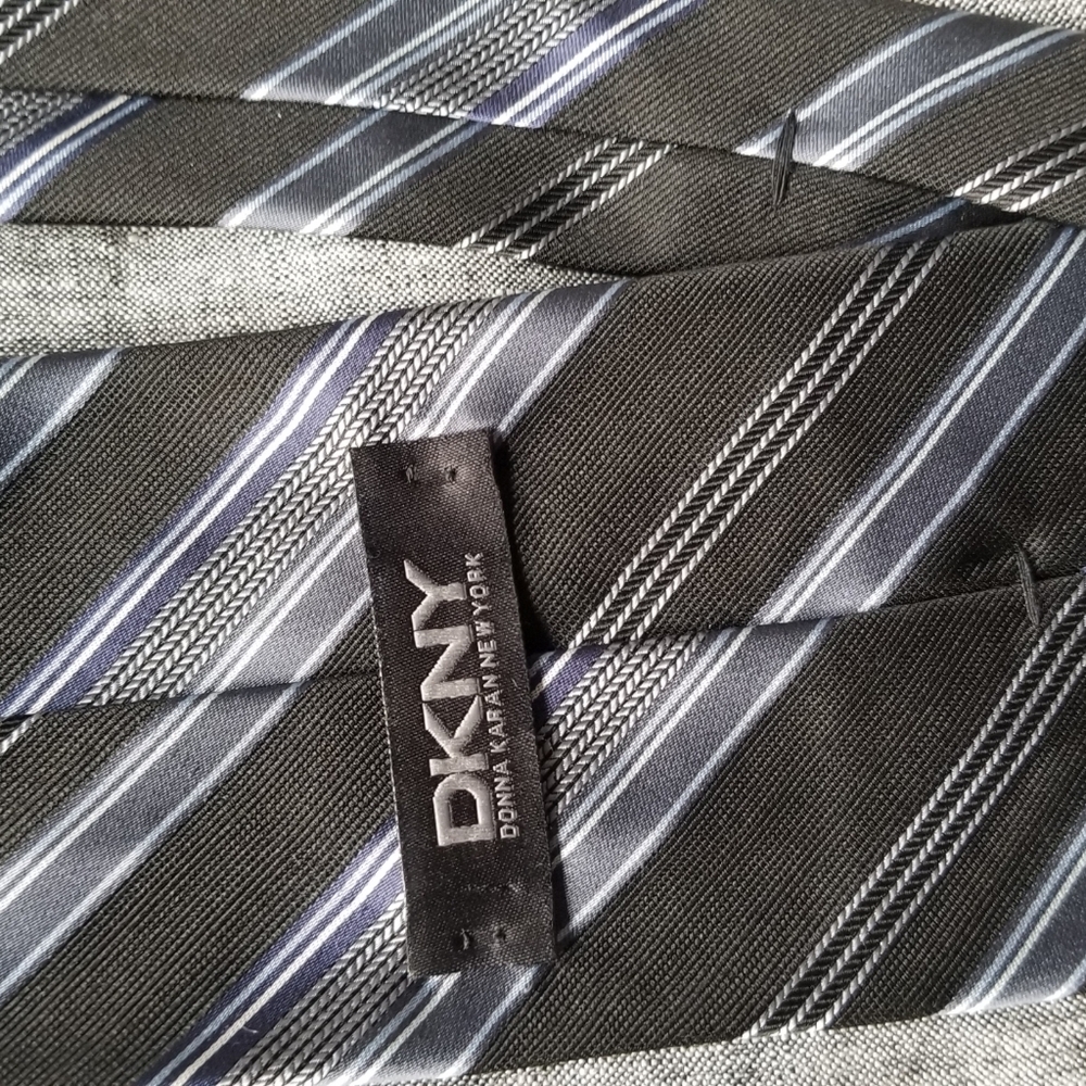 DKNY necktie